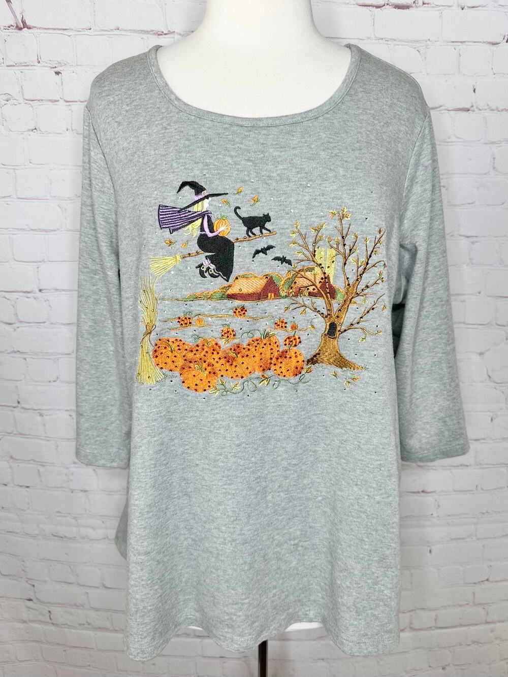 Quacker Factory Halloween Witch Sequin Embroidered Tshirt Gray Women's 1X Fall